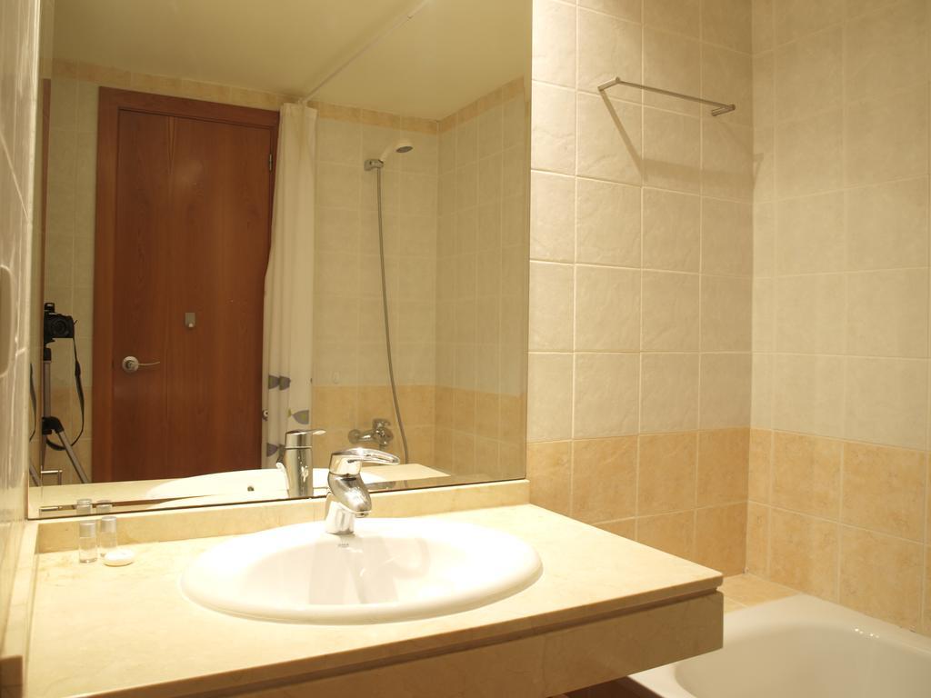 Ferienwohnung Apartup Yellow Opera View Valencia Exterior foto